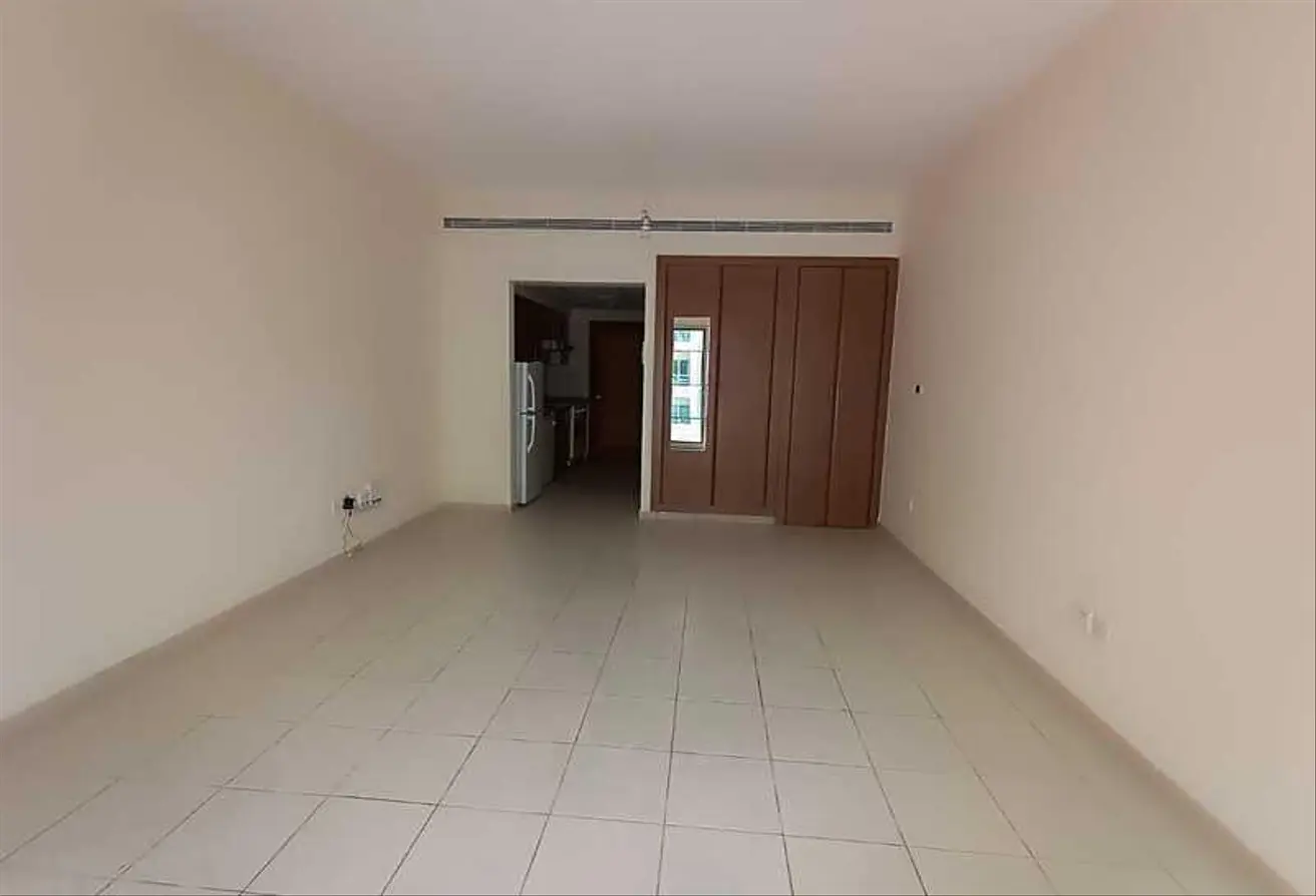 Prime Location/ near to Public Transport